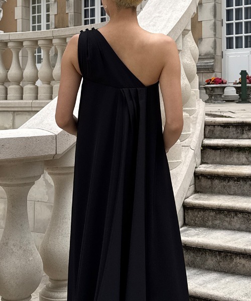 JENNE(ジェンヌ)の「ワンショルダードレス(ワンピース・レディース・ブラック/スモーク・LARGE/MEDIUM/SMALL)」の7枚目の写真