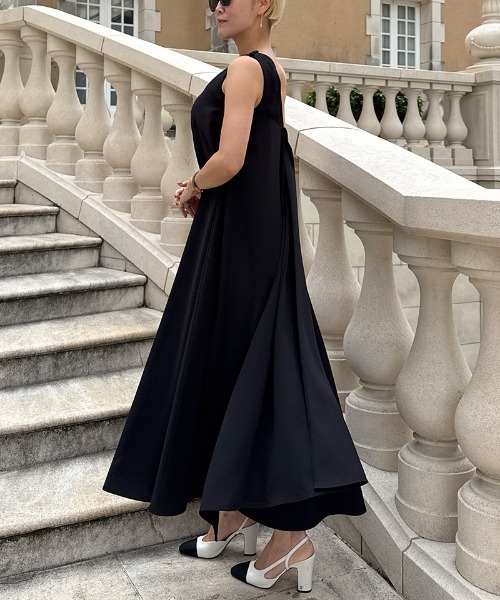 JENNE(ジェンヌ)の「ワンショルダードレス(ワンピース・レディース・ブラック/スモーク・LARGE/MEDIUM/SMALL)」の8枚目の写真