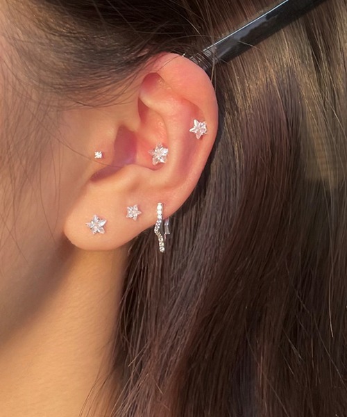 almo（アルモ）の「スターラインストーンピアス/ペア(RO)（ピアス（両耳用）・メンズ・クリア・SMALL/MEDIUM/LARGE）」の2枚目の写真