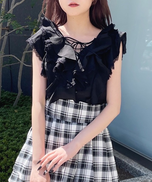 one way（ワンウェイ）の「ノースリーブラッフルブラウス（シャツ/ブラウス・レディース・アイボリー/ホワイト/ブラック・FREE）」の3枚目の写真