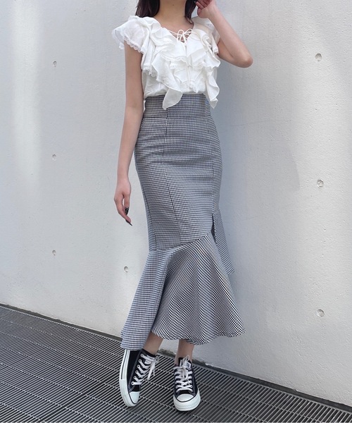 one way（ワンウェイ）の「ノースリーブラッフルブラウス（シャツ/ブラウス・レディース・アイボリー/ホワイト/ブラック・FREE）」の6枚目の写真