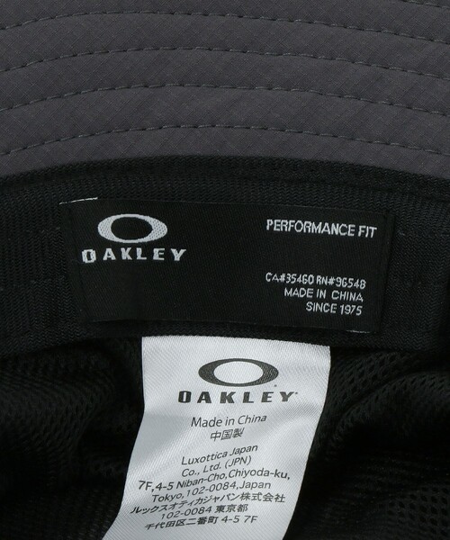OAKLEY(オークリー)の「<OAKLEY>エッセンシャル メタル ハット バケットハット(ハット・メンズ・ブラック/ダークグレー・FREE)」の12枚目の写真