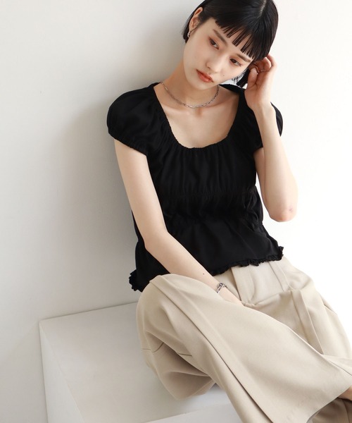 NOGLE（ノグル）の「【NOGLE/ノグル】ギャザーシャーリングフリルトップス（Tシャツ/カットソー・レディース・ホワイト/ブラック・FREE）」の9枚目の写真