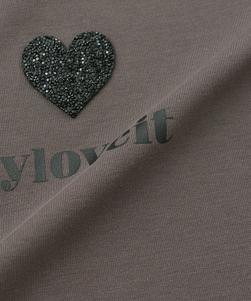 by LOVEiT（バイラビット）の「ハートTシャツ（Tシャツ/カットソー・キッズ・オフホワイト/チャコール/ブラック・130cm/120cm/140cm/150cm/160cm）」の7枚目の写真
