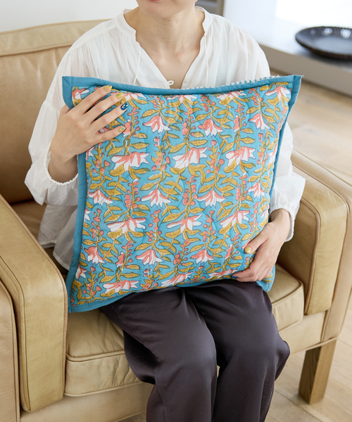 collex（コレックス）の「ブロックプリント キルトクッションカバー 45×45（クッション/クッションカバー・レディース・ピンク/ブルー/ブルー系その他/イエロー・フリー）」の2枚目の写真