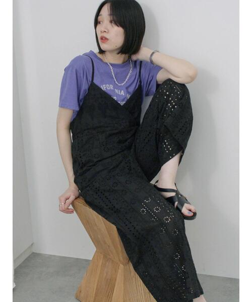 Samansa Mos2 blue（サマンサモスモスブルー）の「【ふっくらクッション】クロスベルトサンダル（サンダル・レディース・ブラック/シルバー/ブラウン・L/M）」の18枚目の写真