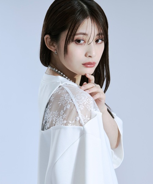 Ellno Loset(エルノロゼット)の「ショルダーレースカットアウトTシャツ(Tシャツ/カットソー・メンズ・ブラック/オフホワイト/ブルー系その他・LARGE/MEDIUM/SMALL)」の9枚目の写真
