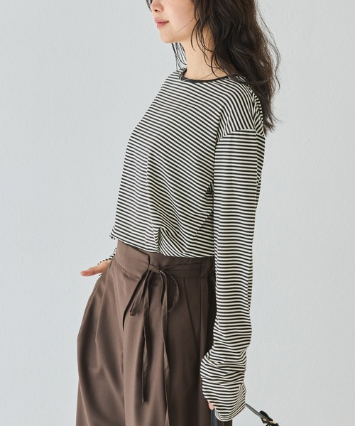 LAVEANGE（ラビアンジェ）の「ボーダーフィンガーホールプルオーバー（Tシャツ/カットソー・レディース・ネイビー/ブラック・5L/M/LL/3L/4L）」の7枚目の写真