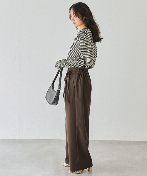 LAVEANGE（ラビアンジェ）の「ボーダーフィンガーホールプルオーバー（Tシャツ/カットソー・レディース・ネイビー/ブラック・5L/M/LL/3L/4L）」の12枚目の写真