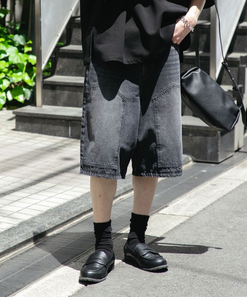 SENSE OF PLACE by URBAN RESEARCH（センスオブプレイスバイアーバンリサーチ）の「ダブルニーワイドデニムショーツ（その他パンツ・メンズ・インディゴブルー/ブラック・MEDIUM/LARGE）」の5枚目の写真