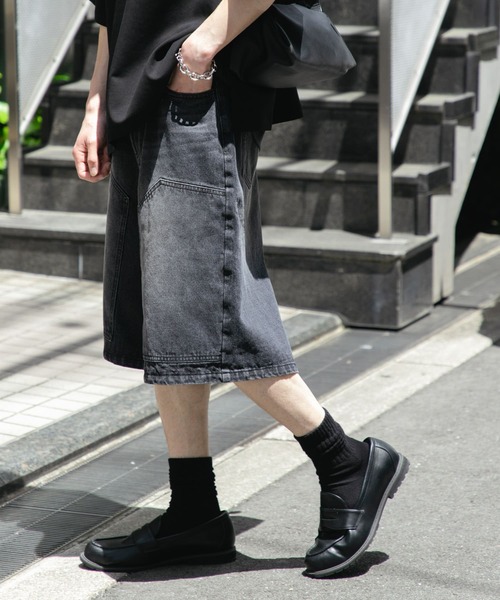 SENSE OF PLACE by URBAN RESEARCH（センスオブプレイスバイアーバンリサーチ）の「ダブルニーワイドデニムショーツ（その他パンツ・メンズ・インディゴブルー/ブラック・MEDIUM/LARGE）」の7枚目の写真