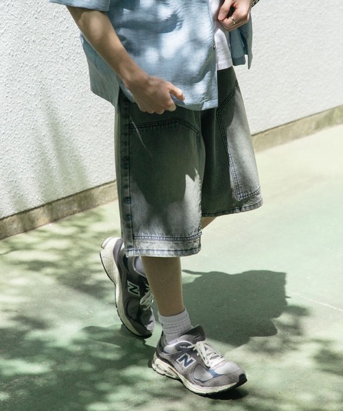 SENSE OF PLACE by URBAN RESEARCH（センスオブプレイスバイアーバンリサーチ）の「ダブルニーワイドデニムショーツ（その他パンツ・メンズ・インディゴブルー/ブラック・MEDIUM/LARGE）」の12枚目の写真