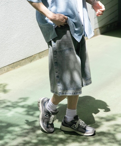 SENSE OF PLACE by URBAN RESEARCH（センスオブプレイスバイアーバンリサーチ）の「ダブルニーワイドデニムショーツ（その他パンツ・メンズ・インディゴブルー/ブラック・MEDIUM/LARGE）」の13枚目の写真