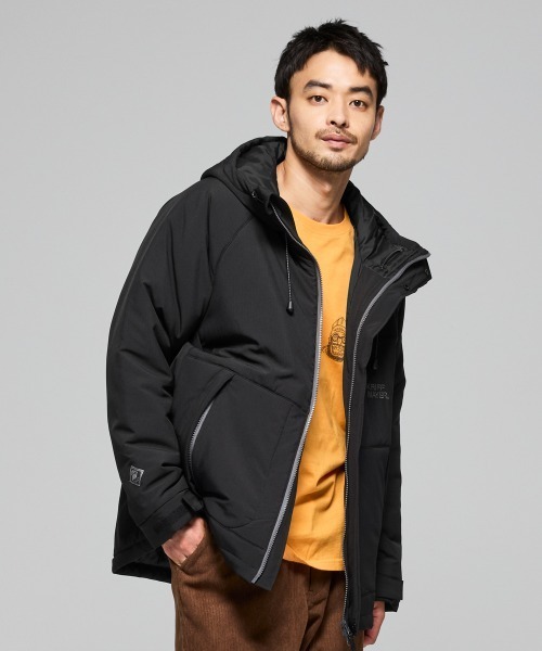 KRIFF MAYER（クリフメイヤー）の「【軽撥水・防汚】中綿アクティブフードジャケット（マウンテンパーカー・メンズ・ブラック/ベージュ・MEDIUM/LARGE/X-LARGE）」の9枚目の写真