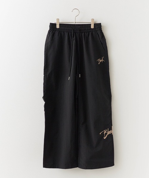 Theater code(シアターコード)の「Nylon pants with embroidery design / 刺繍デザイン ナイロンパンツ(その他パンツ・レディース・ブラック/ライトグレー・L/M)」の16枚目の写真