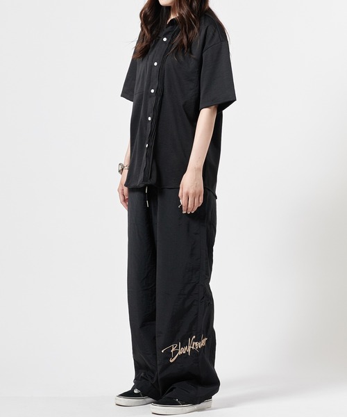 Theater code(シアターコード)の「Nylon pants with embroidery design / 刺繍デザイン ナイロンパンツ(その他パンツ・レディース・ブラック/ライトグレー・L/M)」の22枚目の写真