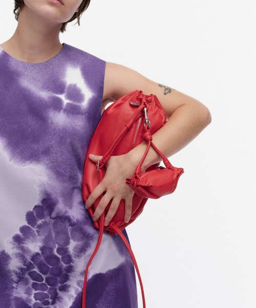 marimekko（マリメッコ）の「Karla / Pocket shoulder bag Pouch（ショルダーバッグ・レディース・ワインレッド/レッド/ベージュ・FREE）」の5枚目の写真