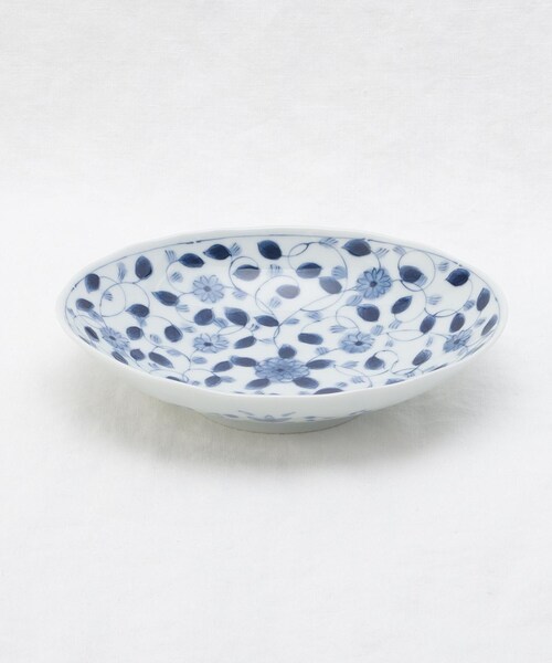 212 KITCHEN STORE(トゥワントゥキッチンストア)の「藍凛堂 60楕円深皿 小菊唐草(食器・レディース・その他・00)」の1枚目の写真