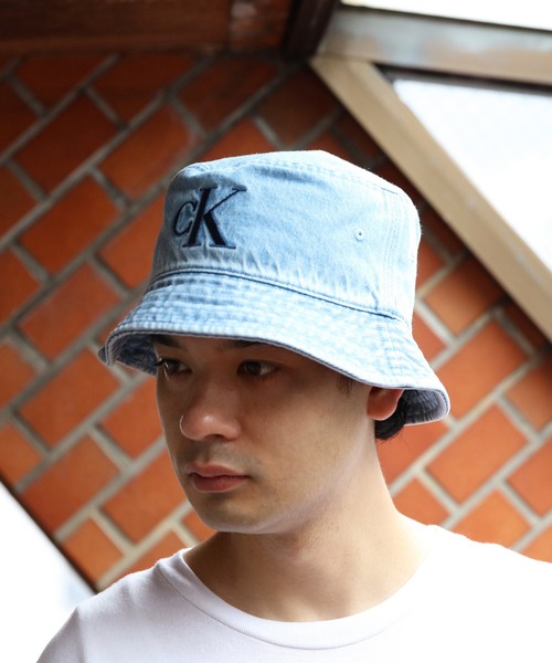 Calvin Klein(カルバン・クライン)の「CALVIN KLEINデニムバケットハット(ハット・メンズ・ブルー系その他・FREE)」の4枚目の写真