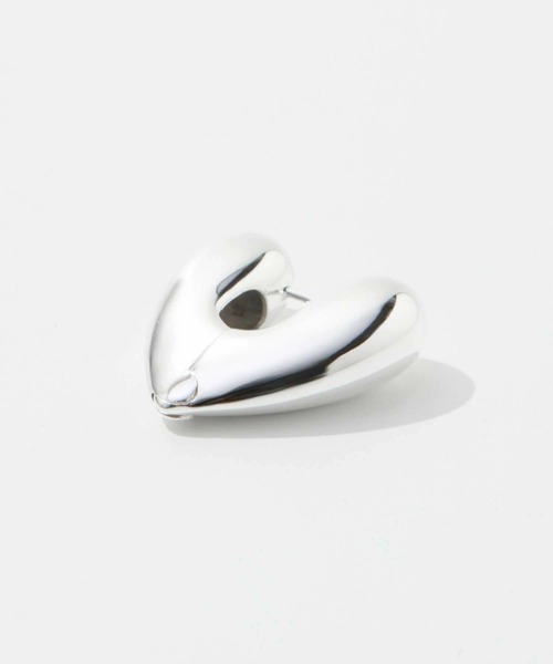ANNIKA INEZ アニカイネズ ハートフープ ピアス ラージシルバー 片耳 ANNIKA INEZ】HEART HOOPS ラージピアス（シルバー） | goldand