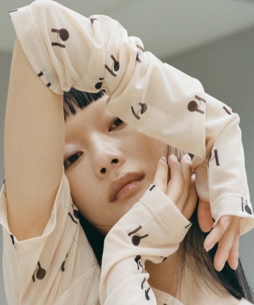 HONEY MI HONEY（ハニーミーハニー）の「logo tulle two-way tops（Tシャツ/カットソー・レディース・ベージュ/オフホワイト/ブラック・FREE）」の11枚目の写真