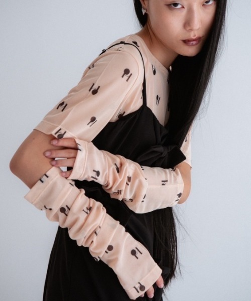HONEY MI HONEY（ハニーミーハニー）の「logo tulle two-way tops（Tシャツ/カットソー・レディース・ベージュ/オフホワイト/ブラック・FREE）」の5枚目の写真