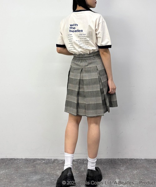 NICOLE CLUB(ニコル クラブ)の「BeatlesツアープリントTシャツ(Tシャツ/カットソー・レディース・オフホワイト・FREE)」の6枚目の写真