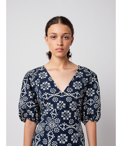 BOBO CHOSES(ボボショーズ)の「Kaleidoscope pattern evase v-neck dress(ワンピース・レディース・ネイビー・L/M/S/XL/XS)」の2枚目の写真