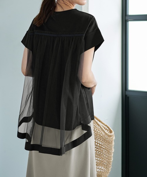 STYLE DELI(スタイルデリ)の「【Made in JAPAN】背面チュールカットソートップス(Tシャツ/カットソー・レディース・ホワイト/ブラック・MEDIUM)」の2枚目の写真