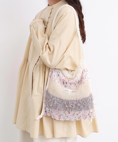 l'atelier du savon（アトリエドサボン）の「ぽつぽつ糸のcraft knitバッグ（トートバッグ・レディース・ネイビー/イエロー/オフホワイト・FREE）」の3枚目の写真