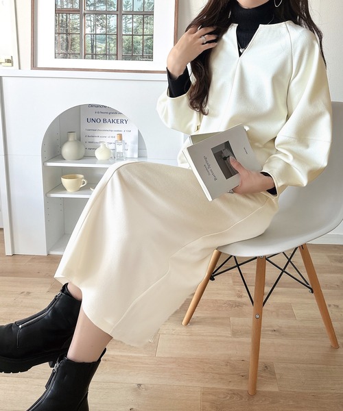 classicalelf(クラシカルエルフ)の「清楚にフェミニン、品よく抜け感。ランタンスリーブキーネックワンピース(ロング丈)(ワンピース・レディース・アイボリー/ブラック/アッシュブラウン・LARGE/X-LARGE/SMALL/MEDIUM)」の14枚目の写真