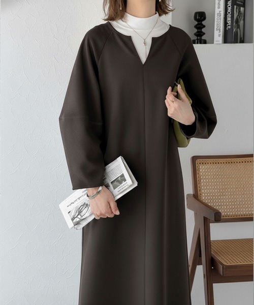 セール】清楚にフェミニン、品よく抜け感。ランタンスリーブキーネック