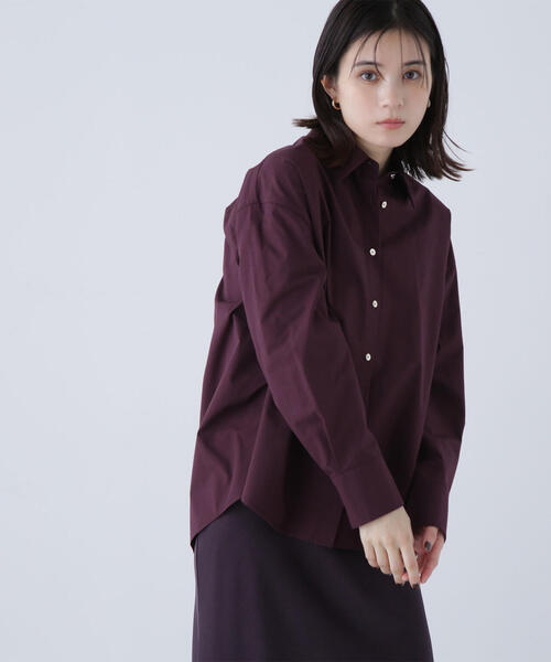 NATURAL BEAUTY BASIC(ナチュラルビューティーベーシック)の「◇ゴールドボタンフォルムシャツ(シャツ/ブラウス・レディース・ブラウン系その他/ワイン/ベージュ・FREE)」の1枚目の写真