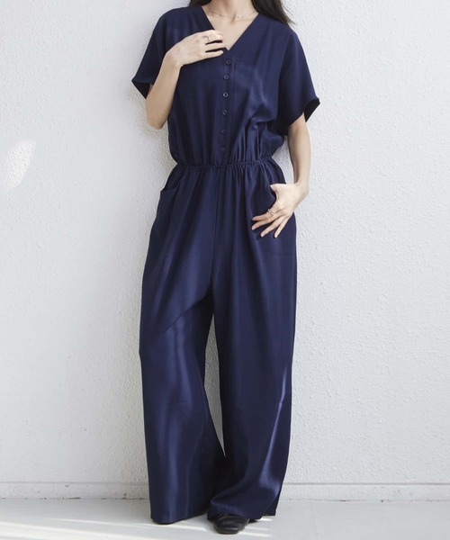 MAISON DE THERESE（メゾン ド テレーズ）の「Vネックハーフボタン　ルーズシルエットオールインワン（つなぎ/オールインワン・レディース・ネイビー/ベージュ/カーキ・FREE）」の4枚目の写真