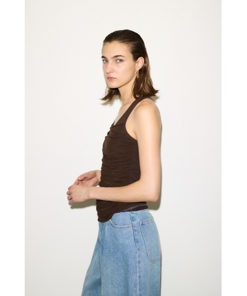 THROW by SLY（スローバイスライ）の「THROW DRAPE DESIGN TANK TOP ドレープデザイン タンクトップ 夏服 秋服（タンクトップ・レディース・ブラウン/ブラック・FREE）」の12枚目の写真