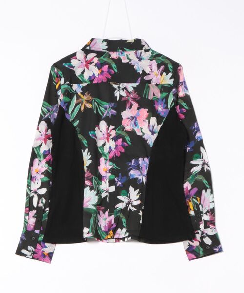 Desigual(デシグアル)の「花柄コンビネーションシルエットシャツ(シャツ/ブラウス・レディース・ブラック・M/L/XS/S/XL)」の2枚目の写真