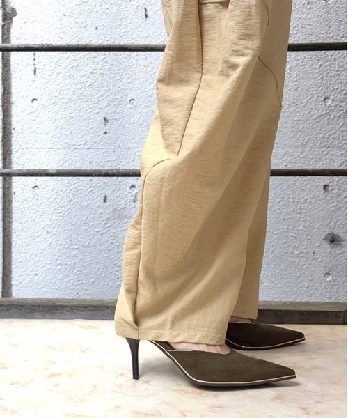 R&E（アールアンドイー）の「【R&E】ゴールドパイピングミュールパンプス（パンプス・レディース・ブラック/モカ/カーキ・M/S/LL/L）」の5枚目の写真