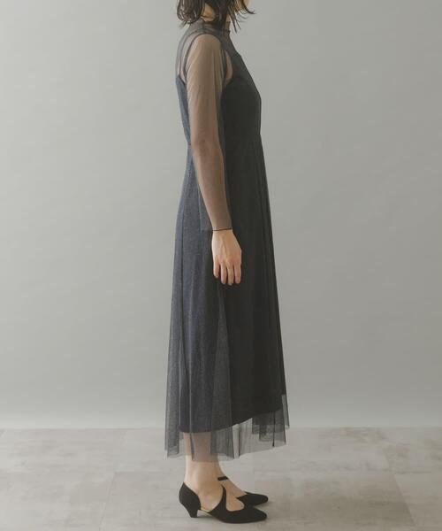 URBAN RESEARCH ROSSO WOMEN(アーバンリサーチ ロッソ)の「kaene ラメチュールメローワンピース(ワンピース・レディース・ゴールド系その他/ネイビー・38)」の16枚目の写真