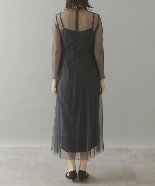 URBAN RESEARCH ROSSO WOMEN(アーバンリサーチ ロッソ)の「kaene ラメチュールメローワンピース(ワンピース・レディース・ゴールド系その他/ネイビー・38)」の17枚目の写真