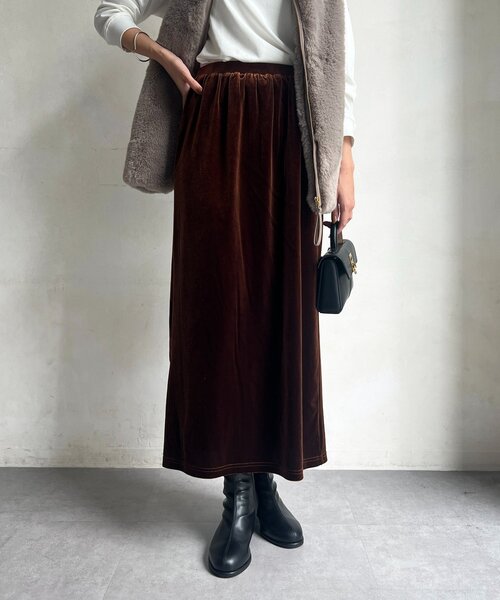 Chez toi(シェトワ)の「ベロアナロースカート(スカート・レディース・ブラウン/ベージュ/イエロー・FREE)」の2枚目の写真