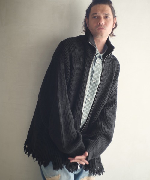 ADAM PATEK(アダムパテック)の「mcg3703-cotton wool damaged drivers knit ドライバーズニット(AP2521028)(カーディガン/ボレロ・メンズ・ブラック/グレー・1/2)」の2枚目の写真