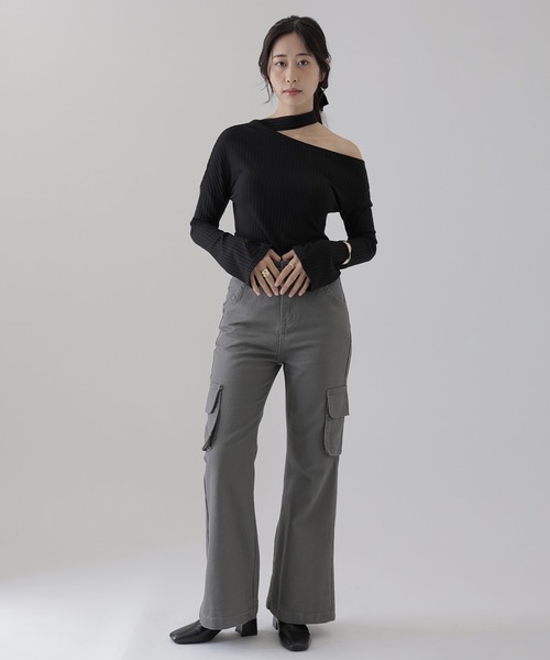 SUWDEE（スーディー）の「choker neck rib tops（ニット/セーター・レディース・オートミール/ブラック/グレー・FREE）」の4枚目の写真