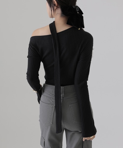 SUWDEE（スーディー）の「choker neck rib tops（ニット/セーター・レディース・オートミール/ブラック/グレー・FREE）」の6枚目の写真