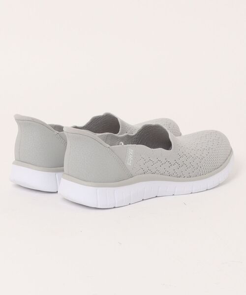 SKECHERS(スケッチャーズ)の「SKECHERS スケッチャーズ SWIFT FIT スウィフトフィット VIRTUOSA【超軽量】レディーススニーカー スリッポン ハンズフリー 897960(スニーカー・レディース・ライトグレー/ブラック×ブラック・22.5cm/23.0cm/23.5cm/24.0cm/24.5cm/25.0cm/25.5cm/26.0cm)」の3枚目の写真