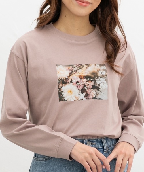 Honeys(ハニーズ)の「フォトプリントTシャツ(Tシャツ/カットソー・レディース・ラベンダー/ベージュ/スミクロ/スモークピンク/アイボリー・L/S/M/LL)」の5枚目の写真