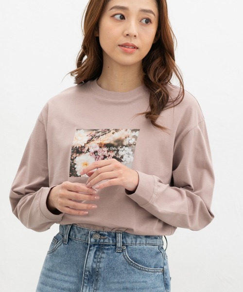 Honeys(ハニーズ)の「フォトプリントTシャツ(Tシャツ/カットソー・レディース・ラベンダー/ベージュ/スミクロ/スモークピンク/アイボリー・L/S/M/LL)」の15枚目の写真