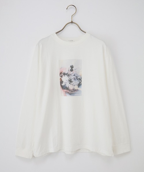 Honeys(ハニーズ)の「フォトプリントTシャツ(Tシャツ/カットソー・レディース・ラベンダー/ベージュ/スミクロ/スモークピンク/アイボリー・L/S/M/LL)」の18枚目の写真