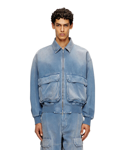 DIESEL（ディーゼル）の「メンズ デニムジャケット D-KURZ（デニムジャケット・メンズ・インディゴブルー/ブラウン・SMALL/X-LARGE/MEDIUM/LARGE/XX-LARGE）」の13枚目の写真