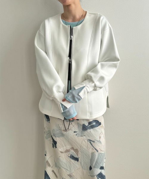 LHELBIE(レルビエ)の「ダブルジップダンボールカーディガン(カーディガン/ボレロ・レディース・ブラック/オフホワイト/グレー・M)」の5枚目の写真