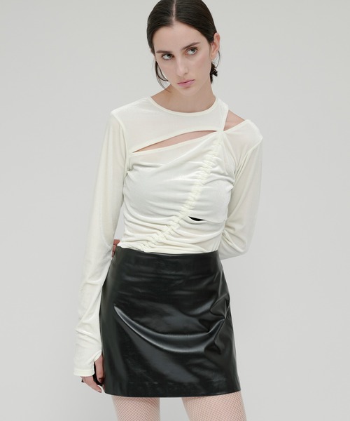 kiehtova（キエトヴァ）の「【kiehtova】VELOR SLIT GATHER TOPS/ベロア スリット ギャザー トップス KTWR46（Tシャツ/カットソー・レディース・ホワイト/ピンク/ブラック・FREE）」の10枚目の写真